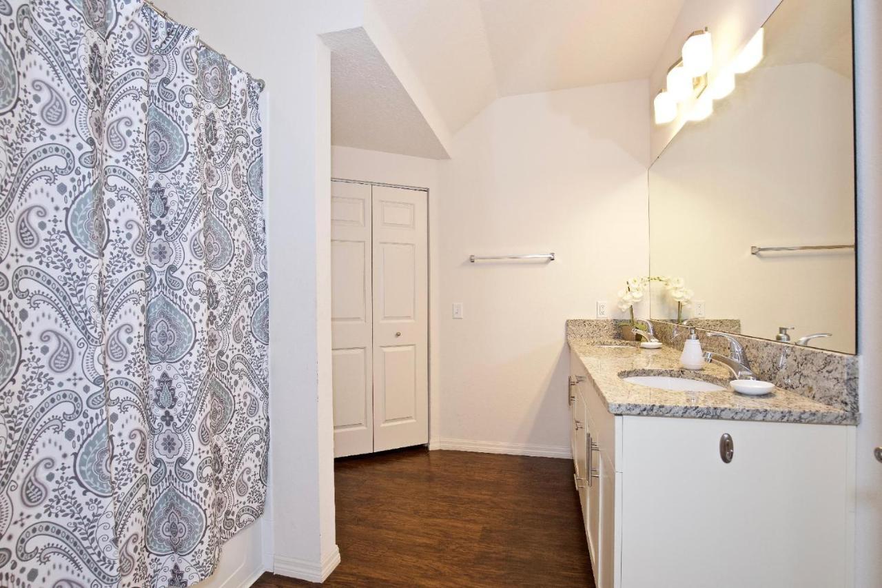 Great And Practical Townhouse In Gated Community, Sleeps 6 10 Min To Disney! 奥兰多 外观 照片